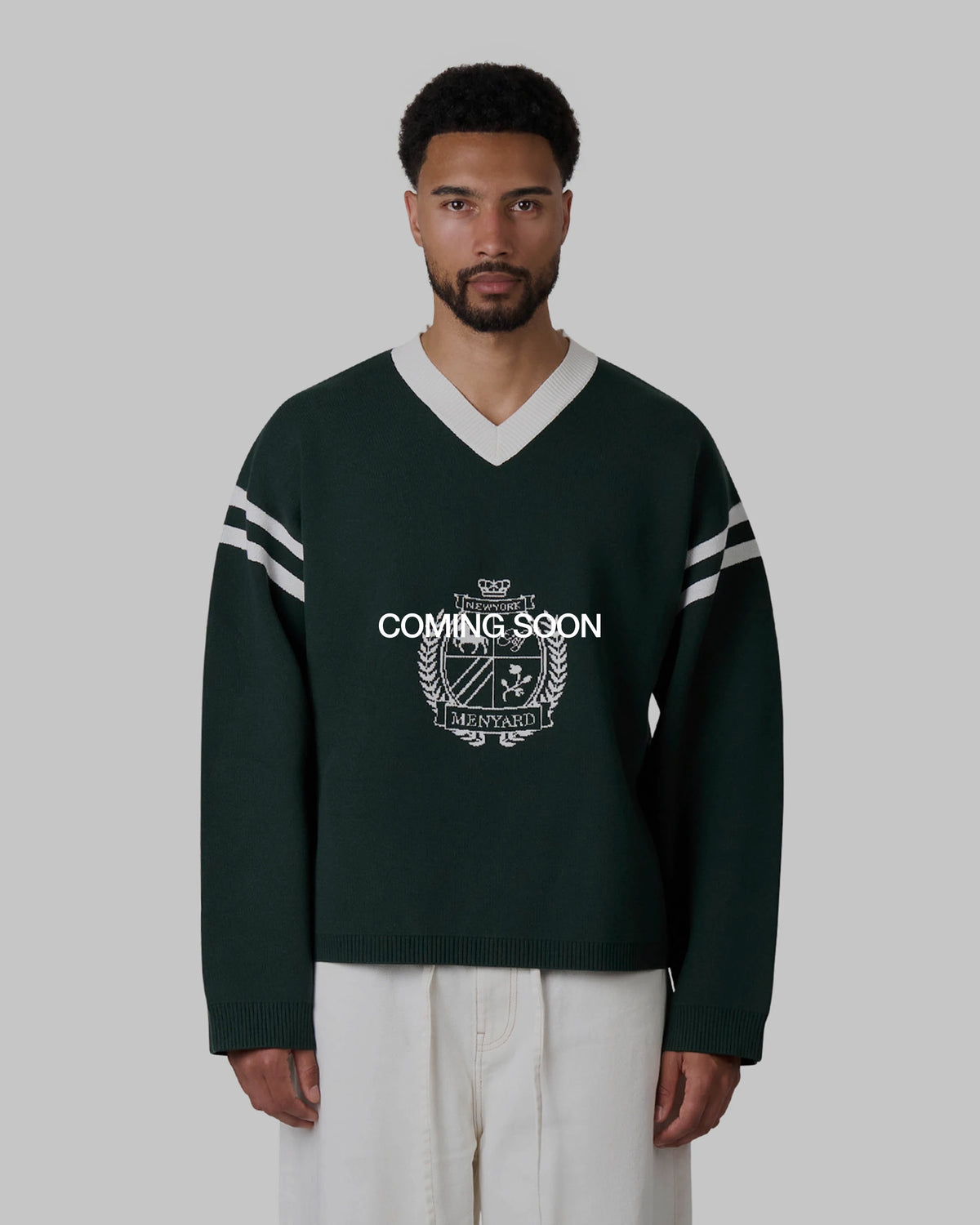 Badge V-Neck Knit | Green