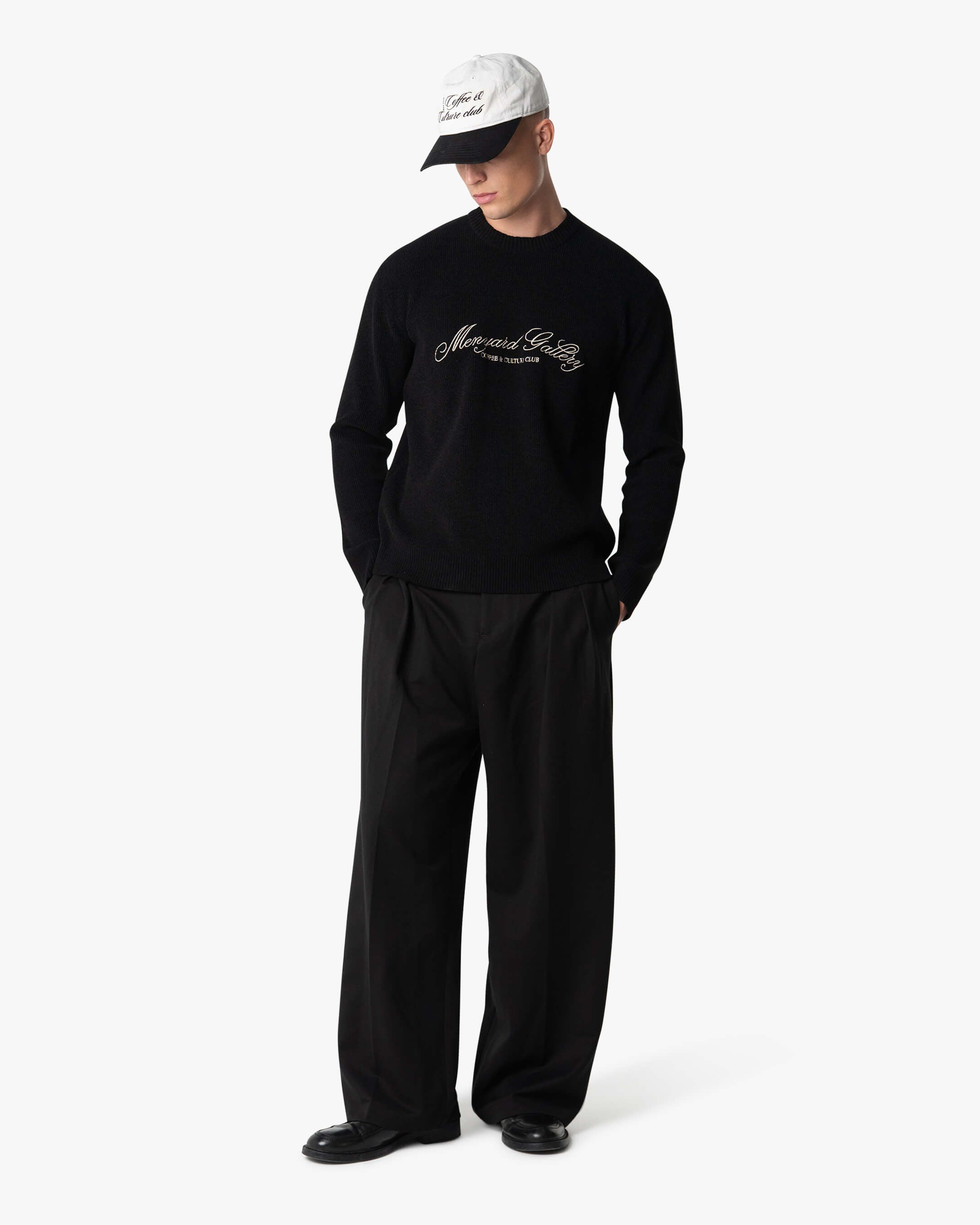 Kultur-Strickpullover mit Rundhalsausschnitt